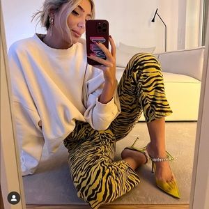 Zara printed straight jeans bloggers fav